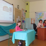 dzieci-czytaja